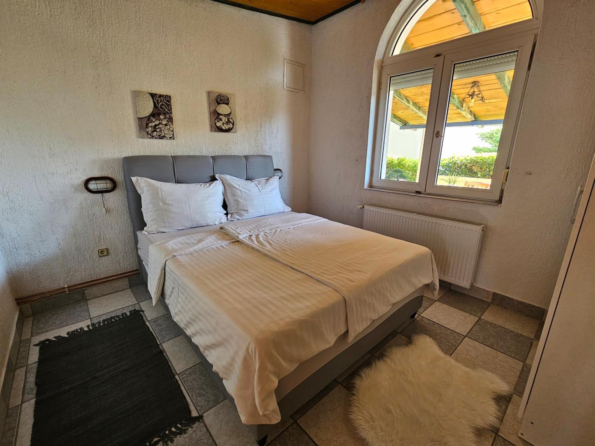 Apartmani Sanja Кленовица Екстериор снимка