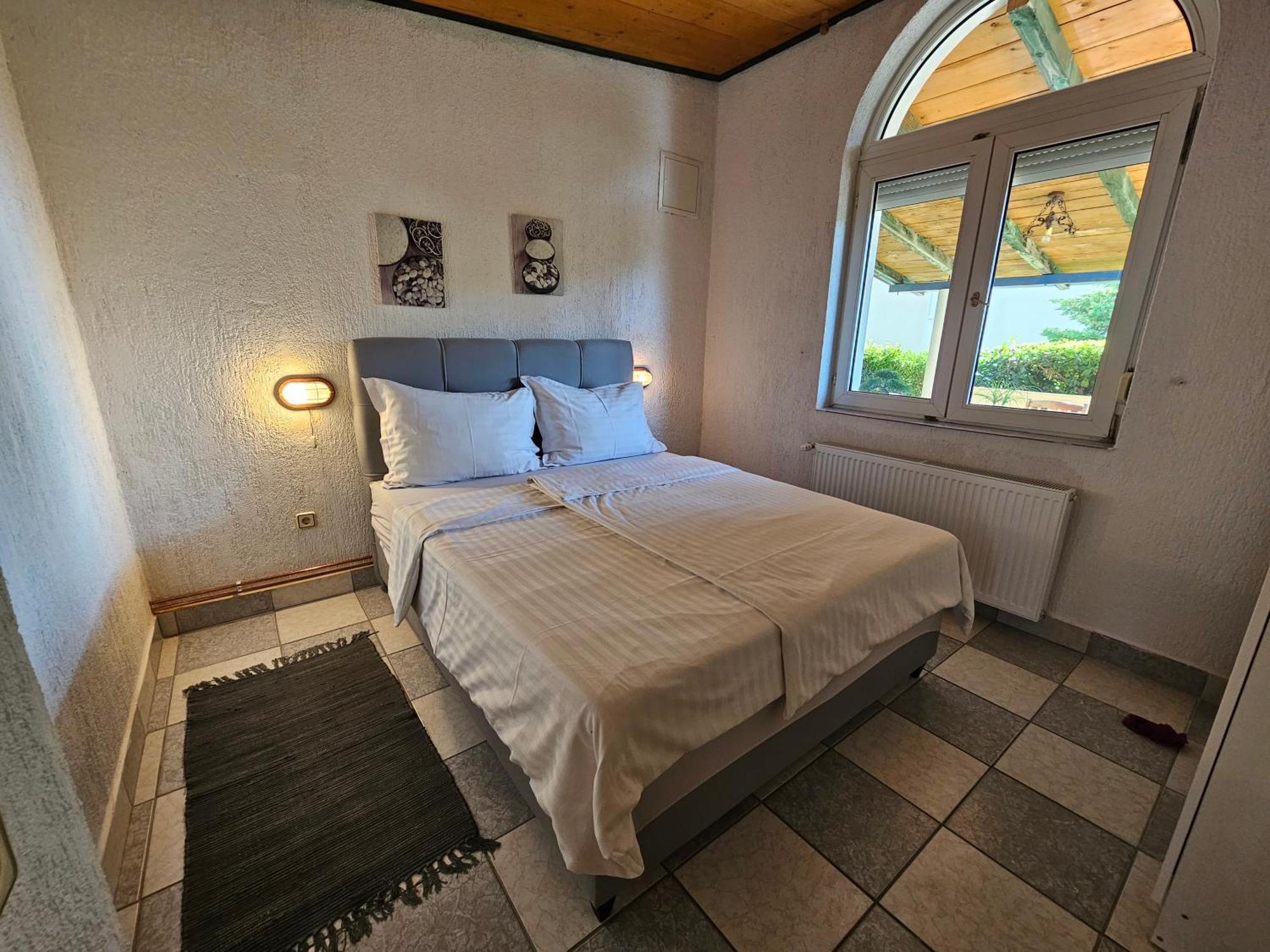 Apartmani Sanja Кленовица Екстериор снимка
