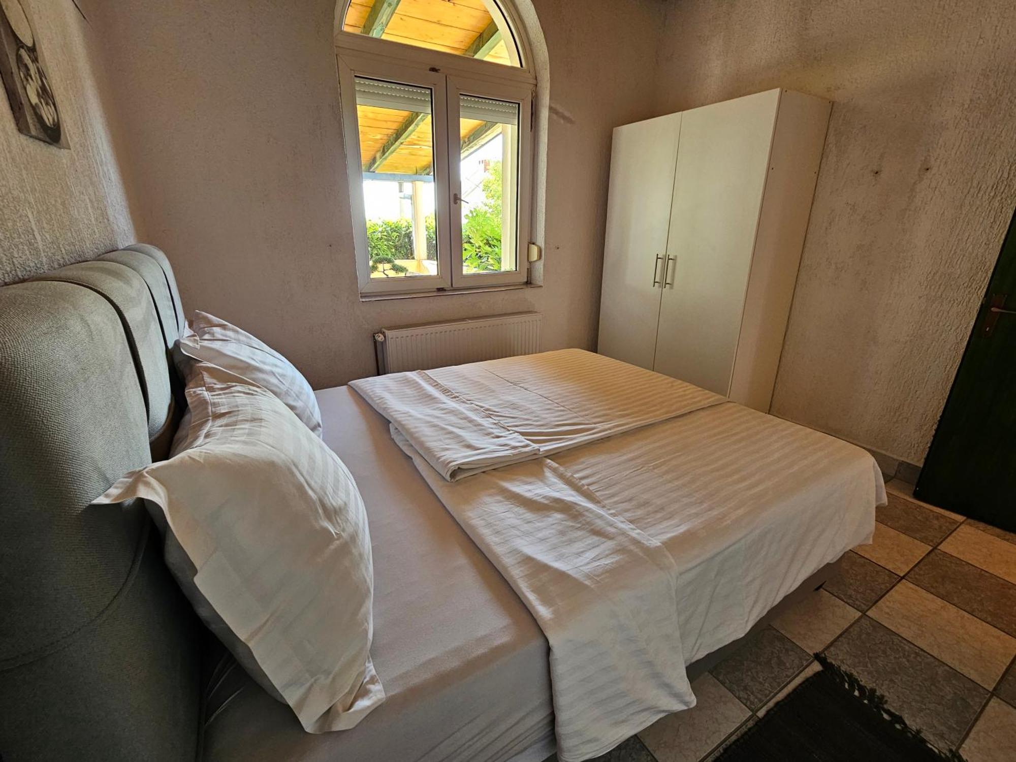 Apartmani Sanja Кленовица Екстериор снимка