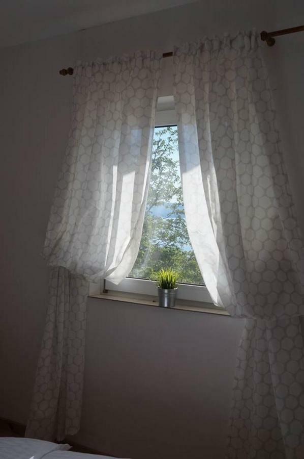Apartmani Sanja Кленовица Екстериор снимка